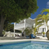Отель This Enchanting 3 Bedroom, 2 Bathroom Townhouse is Nestled Mere Moments Away fro, фото 10