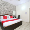 Отель OYO 10376 Hotel Golden Inn, фото 18
