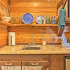Отель 'gruene Cabin' - Pet Friendly New Braunfels Studio, фото 5