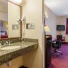 Отель Quality Inn & Suites, фото 8