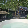 Отель Unique Atelier House With Hottub Next to Pieterpad, фото 16