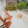 Отель Spacious 2br Apt · Wide Balcony W/Tub & Yoga Deck, фото 7