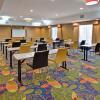 Отель Holiday Inn Express & Suites St Louis Airport, an IHG Hotel, фото 18