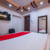 Отель OYO 14126 Vizag Grand, фото 15