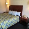 Отель Americas Best Value Inn Decatur, IN, фото 3
