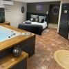 Отель Chambre d h¿tes ind¿ndante Jacuzzi Cave Bar SUITE 785, фото 3