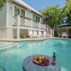 Отель Key Largo Cottage Apartment 3, фото 15