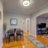 Отель Spacious 2bd 1ba Free Parking 3D Tour, фото 16