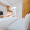 Отель Elegant Studio Room The Springlake Summarecon Apartment, фото 5