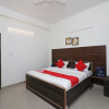 Отель OYO 12493 Heera Guest House, фото 14