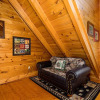 Отель MooseBehaving - Two Bedroom Cabin, фото 2