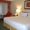 Отель Holiday Inn Express Hotel & Suites Edson, an IHG Hotel, фото 4