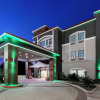 Отель La Quinta Inn & Suites by Wyndham Lumberton, фото 1
