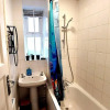 Отель Charming Three Bedroom 5 Double Bed Apt in London, фото 8