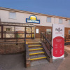 Отель Days Inn by Wyndham Watford Gap, фото 1