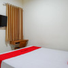 Отель RedDoorz near Living Plaza Purwokerto, фото 13
