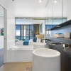 Отель Oracle Broadbeach Apartments, фото 9