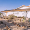 Отель Pickle Ranch - Desert Paradise With Hot Tub, Fire Pit & Bbq 2 Bedroom Home by Redawning, фото 15
