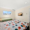 Отель Sunny & Cheerful Near I-10 ~ Queen Beds ~ Parking, фото 5