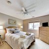 Отель Sunny Coastal-chic W/ Private Deck & Sunroom 3 Bedroom Home, фото 10