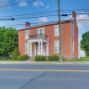 Отель Historic West Virginia Home Built in 1854!, фото 1