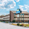 Отель Econo Lodge Louisville East, фото 1