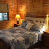 Отель Second Breakfast 3 Bedroom Cabin, фото 4