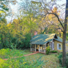 Отель Historic Marshall Log Cabin < 1 Mi to Dtwn!, фото 16