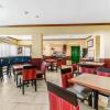 Отель Quality Inn & Suites Galveston - Beachfront, фото 32