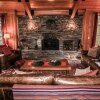 Отель Palisades at Kirkwood Ski in out Luxury Home by RedAwning в Кирквуде