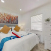 Отель Chick & Fashionable 1 Bedroom Apt Beach Unit # 4, фото 6