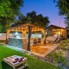 Отель St. Pete Family Bungalow & Private Oasis, фото 16