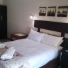 Отель Boer And Brit Self Catering Guest House, фото 3