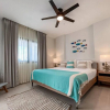 Отель Incredibly Beautiful Condo Just Steps to the Beach, фото 4