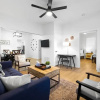 Отель New Charming 2-bedroom Home Minutes to Downtown, фото 2