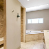 Отель VIP King Suite, фото 9