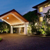 Отель The Fern - An Ecotel Hotel, Kochi, фото 1