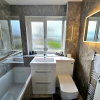 Отель Family Home with Free Parking, фото 7