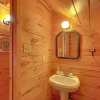 Отель Smoky Mtn Cabin for Fall Getaway, 4 Miles to Park, фото 6