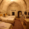 Отель Falcon Cave Suites, фото 14