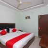 Отель OYO 12062 Paras Guest House, фото 5