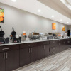 Отель Comfort Inn & Suites Near Medical Center, фото 27