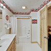 Отель The Bear Essentials Getaway W/ Hot Tub 3 Bedroom Cabin, фото 4