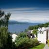 Отель Loch Rannoch Highland Club Red Squirrel Lodge 3 в Питлохри