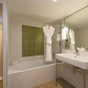 Отель Kyriad Prestige Toulon-La Seyne sur Mer, фото 9