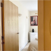 Отель Remarkable 2-bed Apartment in Cheltenham, фото 4