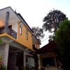 Отель Dewa Put Guest House, фото 1