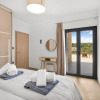 Отель Villa Chriselia - 3 Bedrooms With Sea Access, фото 3