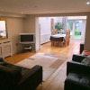 Отель Large 2-bed House Derbyshire off Chatsworth rd, фото 4