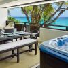 Отель Coral Cove 8 - Condo Life's A Beach в Пэйнс-Бэй